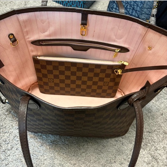 Brown Checkered Tote Bag with Pouch - Picture 2 of 7